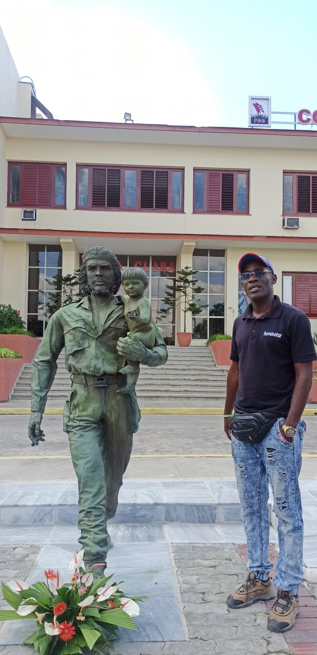 Visita il Mausoleo di Che Guevara a Santa Clara