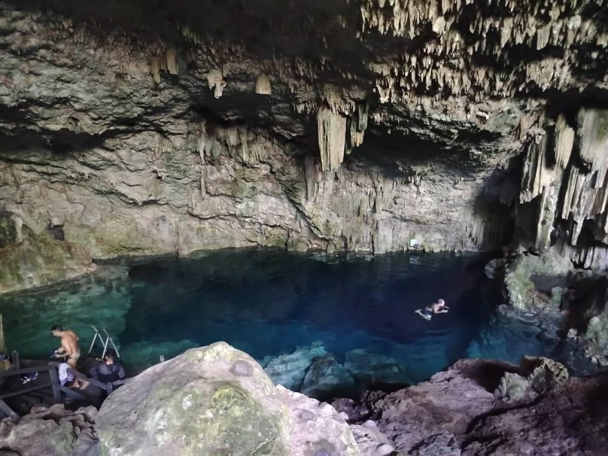 Cuevas de Saturno